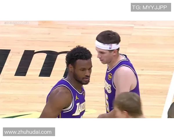 最新战报：季后赛全场高光瞬间集锦