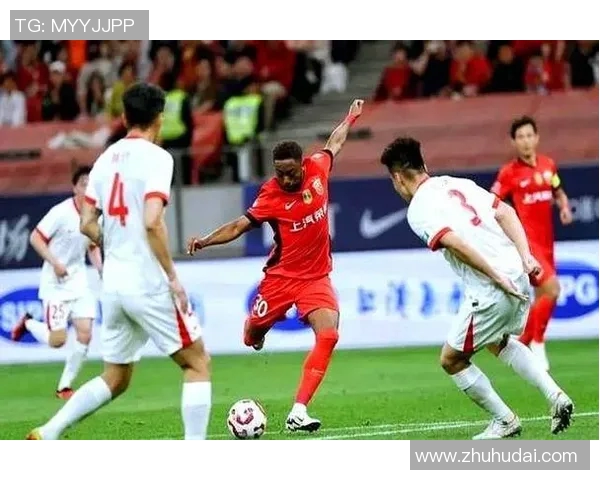 中超焦点战：上海海港对阵广州恒大的精彩回顾