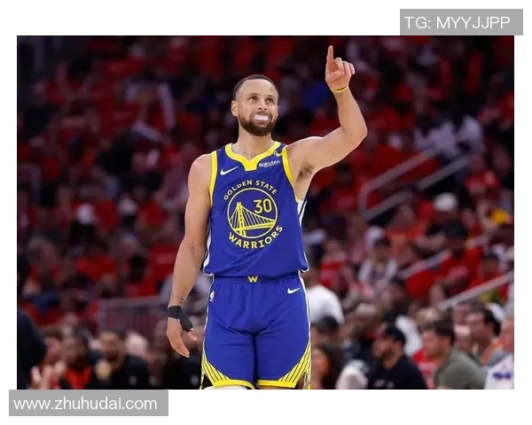 战术拆解：库里为何能掌控比赛节奏？