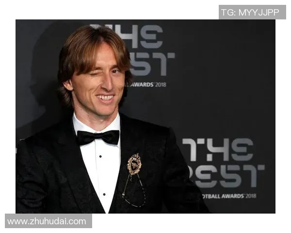 莫德里奇荣获月度最佳球员，实至名归