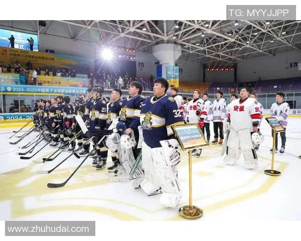 冰球国家队新阵容揭晓 归化球员成为焦点引发热议 冰球国家队新阵容揭晓 归化球员成为焦点引发热议