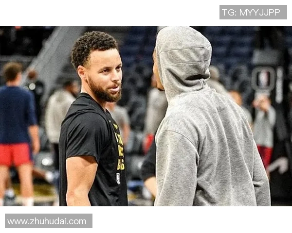 库里评分结果揭晓引热议 是巅峰高光时刻还是陷入低迷困境 库里评分结果揭晓引热议 是巅峰高光时刻还是陷入低迷困境